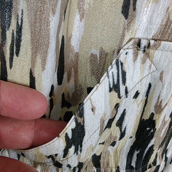 Ruby Rd. petite blazer • shiny • button front • black/cream • Women 4P - Picture 4 of 13